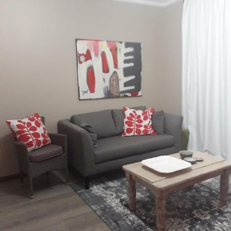 The Coral Door Apartment Vereeniging Exterior photo